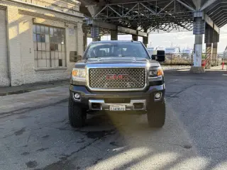 2015 GMC Sierra 3500HD Denali