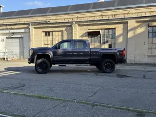 2015 GMC Sierra 3500HD Denali