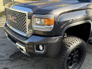 2015 GMC Sierra 3500HD Denali
