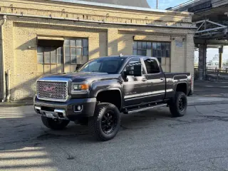 2015 GMC Sierra 3500HD Denali