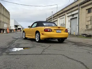 2002 Mazda MX-5 Miata SE