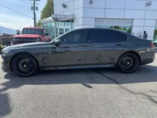 2022 BMW 7 Series ALPINA B7 xDrive