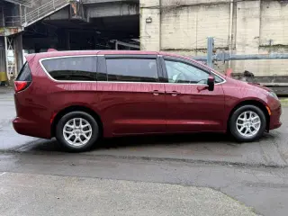 2018 Chrysler Pacifica LX