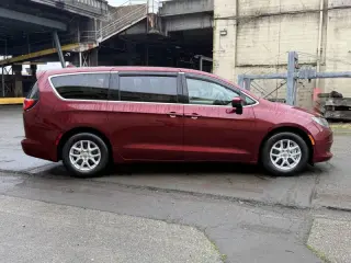 2018 Chrysler Pacifica LX