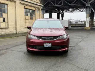 2018 Chrysler Pacifica LX