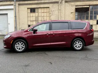 2018 Chrysler Pacifica LX