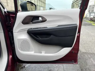 2018 Chrysler Pacifica LX