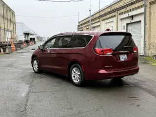 2018 Chrysler Pacifica LX