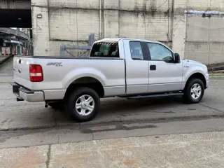 2005 Ford F-150 STX
