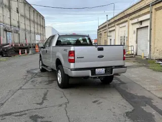 2005 Ford F-150 STX