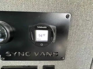 2020 Mercedes-Benz Sprinter Cargo Van 2500 Standard Roof V6 144" 4WD