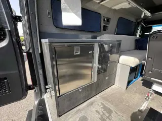 2020 Mercedes-Benz Sprinter Cargo Van 2500 Standard Roof V6 144" 4WD