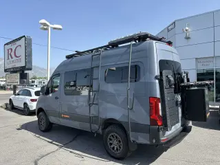 2020 Mercedes-Benz Sprinter Cargo Van 2500 Standard Roof V6 144" 4WD