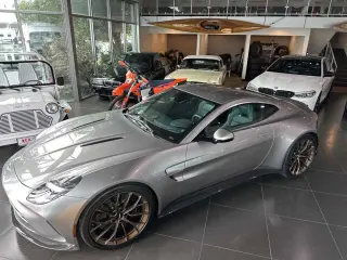 2025 Aston Martin Vantage 