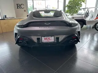 2025 Aston Martin Vantage 