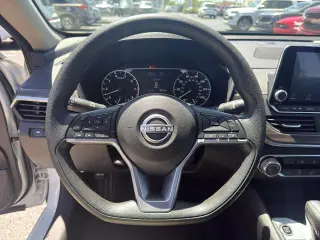 Nissan Altima 2025 2.5 SV 4dr Sedan
