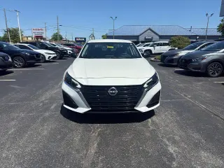 Nissan Altima 2025 2.5 SV 4dr Sedan
