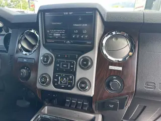 2016 Ford Super Duty F-250 SRW Lariat