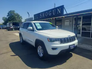 2020 Jeep Grand Cherokee Laredo E