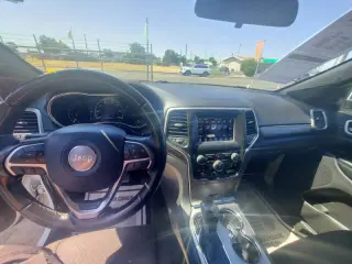 2020 Jeep Grand Cherokee Laredo E
