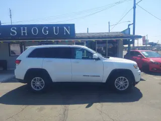 2020 Jeep Grand Cherokee Laredo E