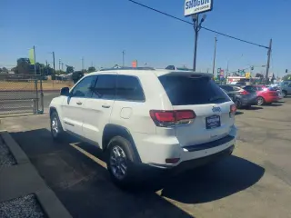 2020 Jeep Grand Cherokee Laredo E