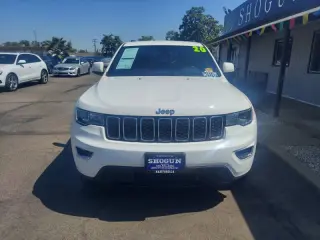 2020 Jeep Grand Cherokee Laredo E