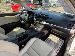 2013 Lexus CT 200h