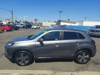 2020 Mitsubishi Outlander Sport SE