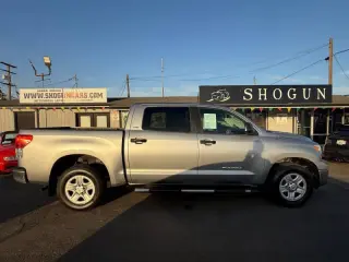 2012 Toyota Tundra Grade