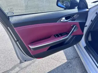 2019 Kia Stinger GT1