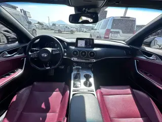 2019 Kia Stinger GT1