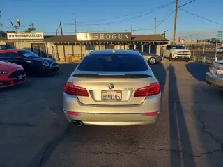2016 BMW 5 Series 528i
