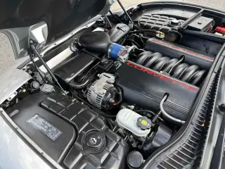 2004 Chevrolet Corvette 
