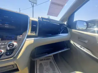 2017 Toyota Sienna LE 8-Passenger