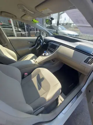 2011 Toyota Prius Three