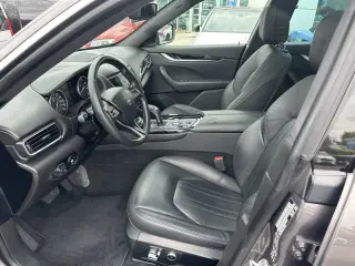 2022 Maserati Levante Modena