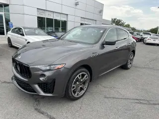 2022 Maserati Levante Modena
