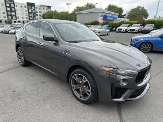 2022 Maserati Levante Modena