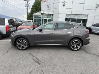 2022 Maserati Levante Modena
