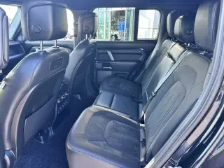 2022 Land Rover Defender V8