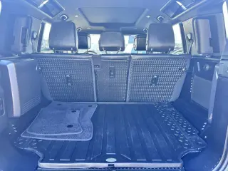 2022 Land Rover Defender V8