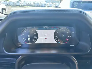 2022 Land Rover Defender V8