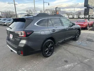 2022 Subaru Outback Touring