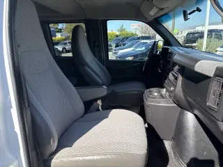 2013 Chevrolet Express Passenger LT