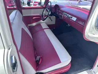 1957 Ford Country 