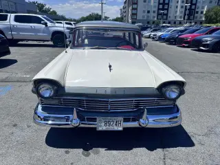 1957 Ford Country 