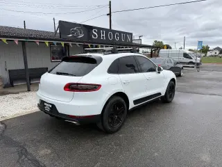 2017 Porsche Macan