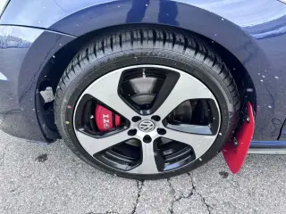 2016 Volkswagen Golf GTI S w/Performance Pkg