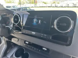 2019 Mercedes-Benz M4 4500 Standard Roof 170"